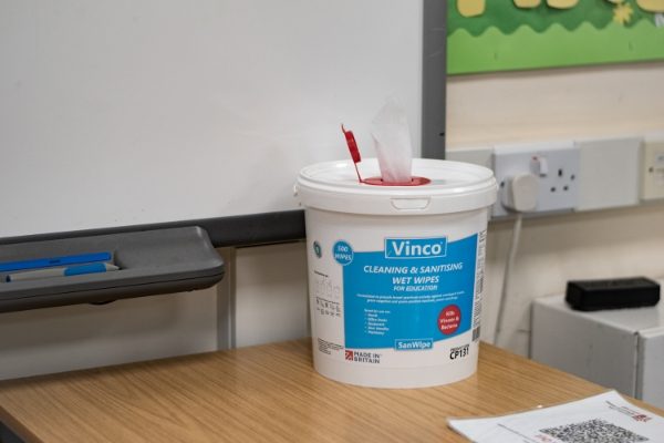 Vinco-SanWipe 500 Sanitising Wet Wipes for the  education sector