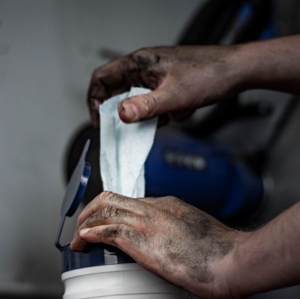 Vinco-TuffScrub 80 Heavy Duty Paint & Sealant Removal Wet Wipes